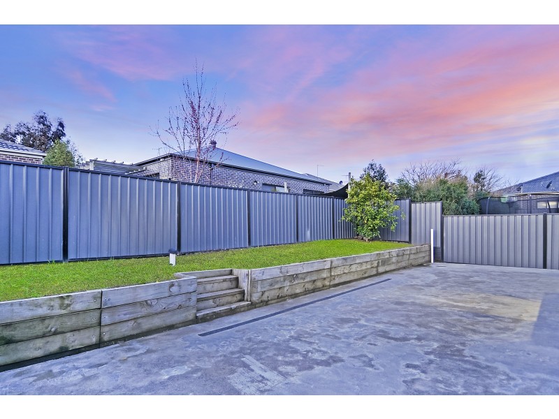 51 Ben Loman Circuit, Craigieburn VIC 3064