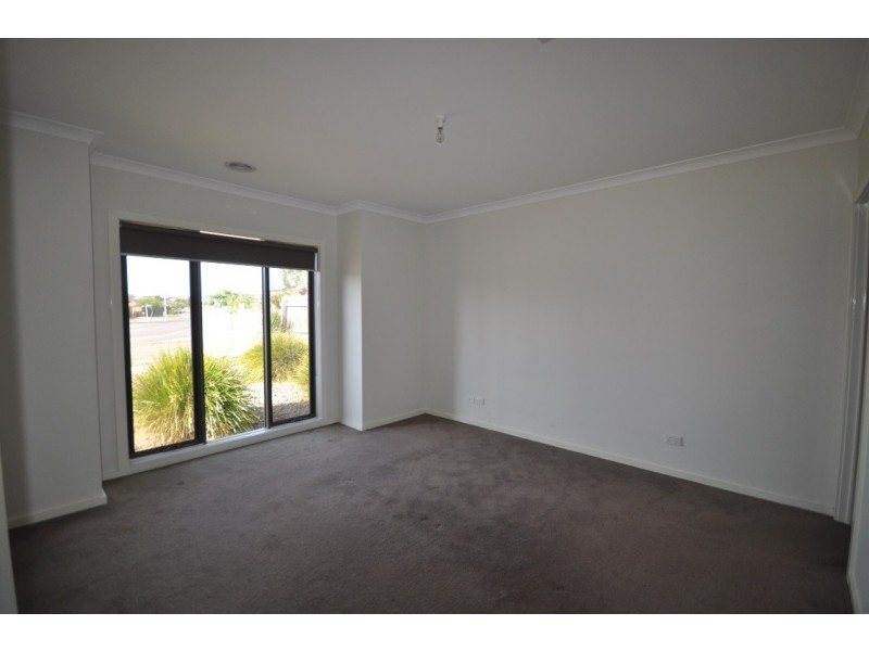 45 Lamour Avenue, South Morang VIC 3752