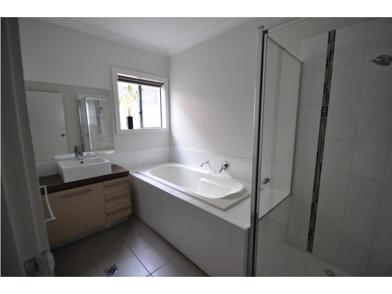 45 Lamour Avenue, South Morang VIC 3752