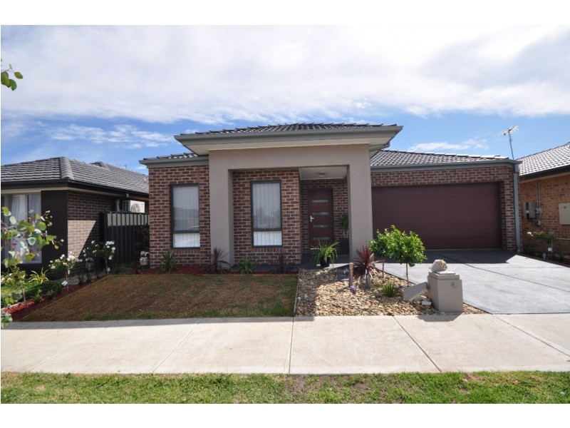 39 Gateshead Street, Craigieburn VIC 3064