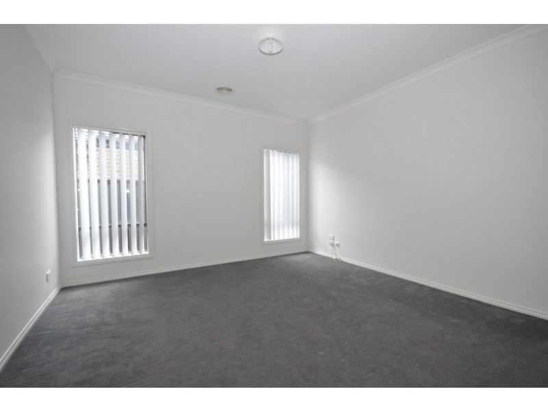 39 Gateshead Street, Craigieburn VIC 3064