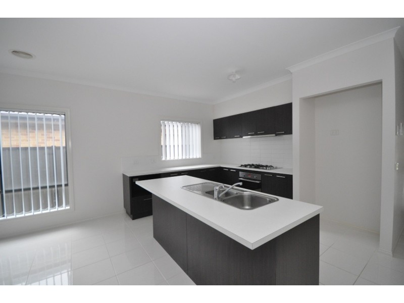 39 Gateshead Street, Craigieburn VIC 3064