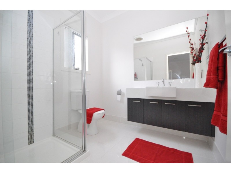 39 Gateshead Street, Craigieburn VIC 3064