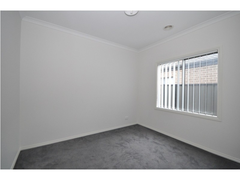 39 Gateshead Street, Craigieburn VIC 3064