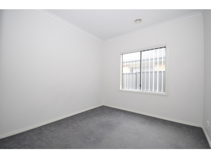 39 Gateshead Street, Craigieburn VIC 3064