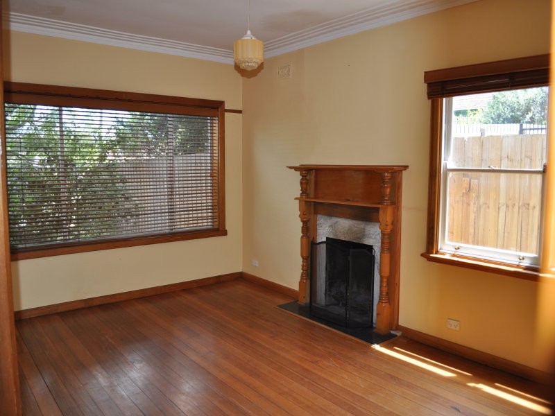 2 Galtes Crescent, Brunswick West VIC 3055