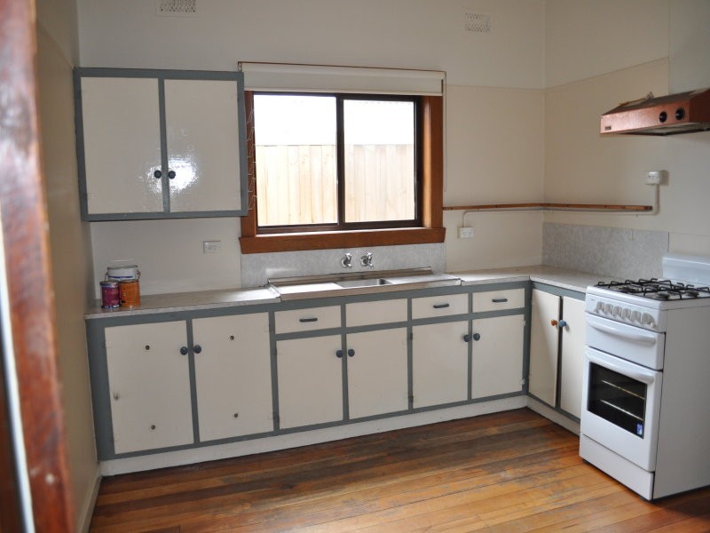 2 Galtes Crescent, Brunswick West VIC 3055