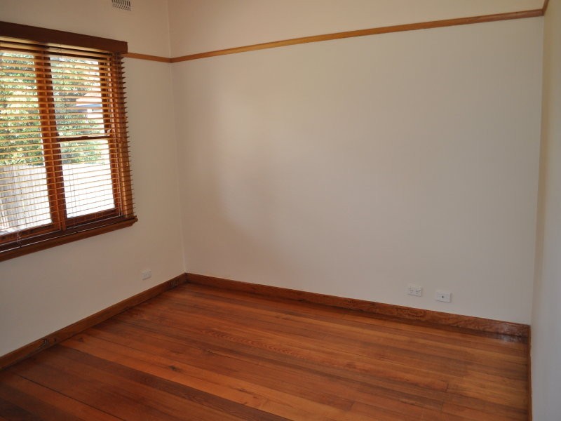 2 Galtes Crescent, Brunswick West VIC 3055