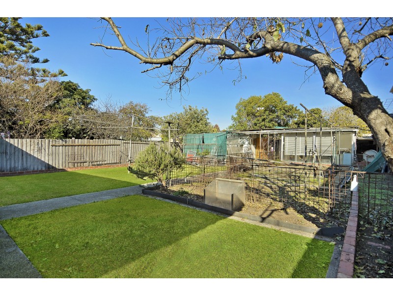 27 Westgate Street, Pascoe Vale South VIC 3044