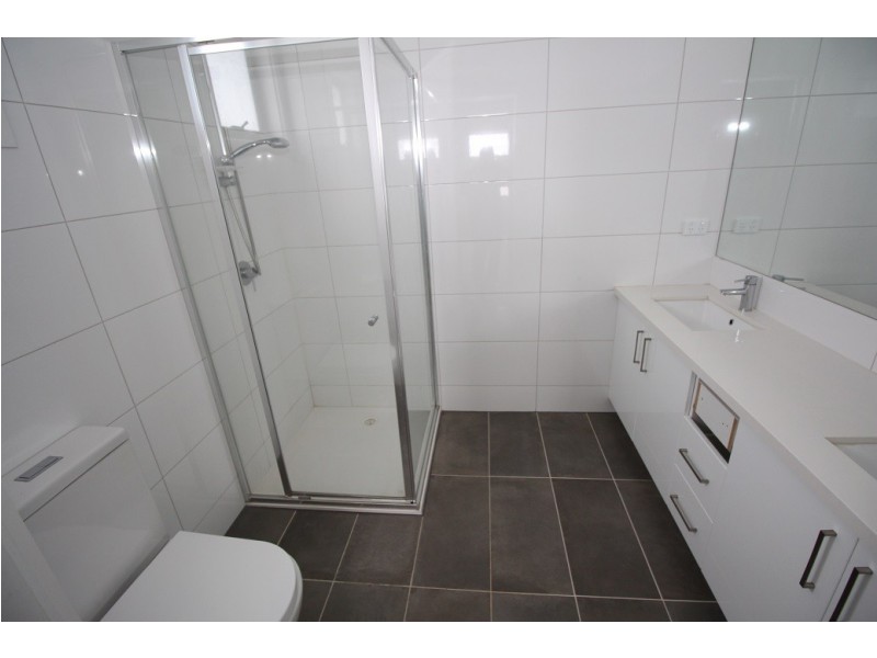 4/408 Middleborough Road, Blackburn VIC 3130