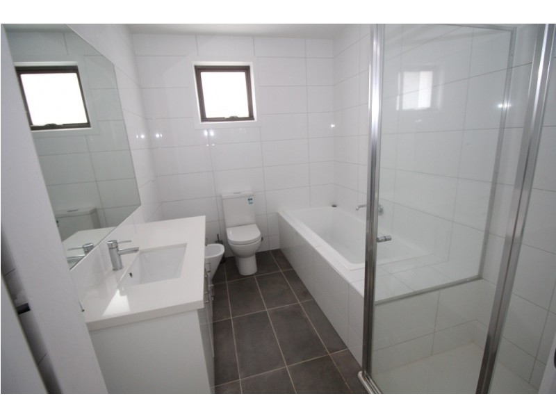 4/408 Middleborough Road, Blackburn VIC 3130