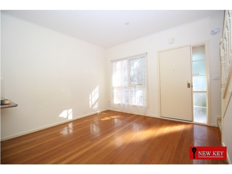 14B Calwell Street, Kensington VIC 3031