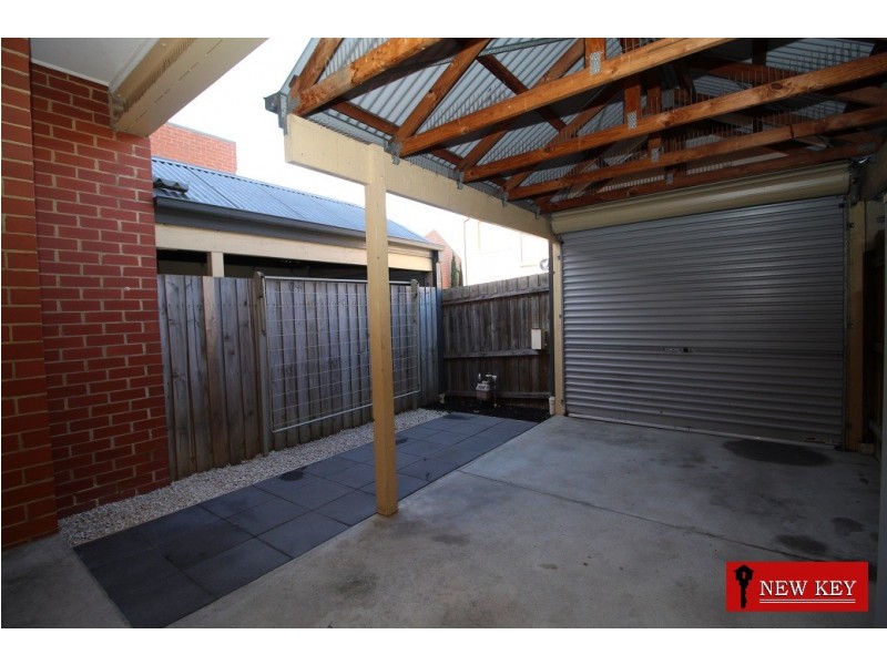 14B Calwell Street, Kensington VIC 3031