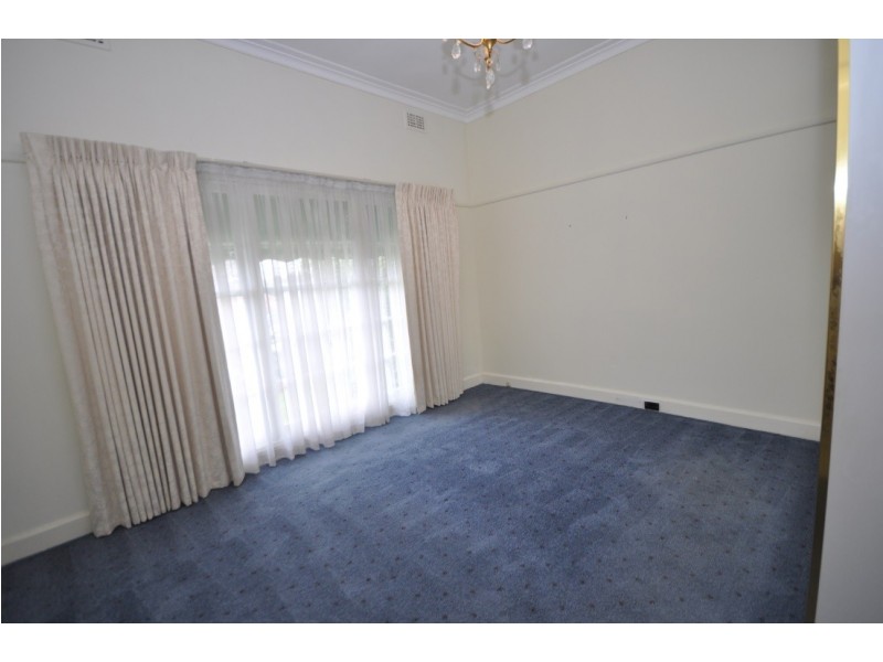 6 Langtree Avenue, Pascoe Vale South VIC 3044