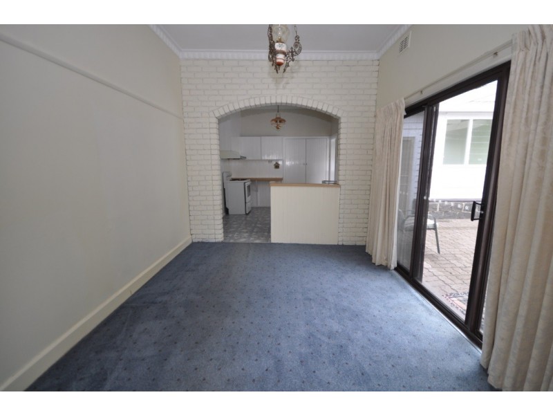 6 Langtree Avenue, Pascoe Vale South VIC 3044