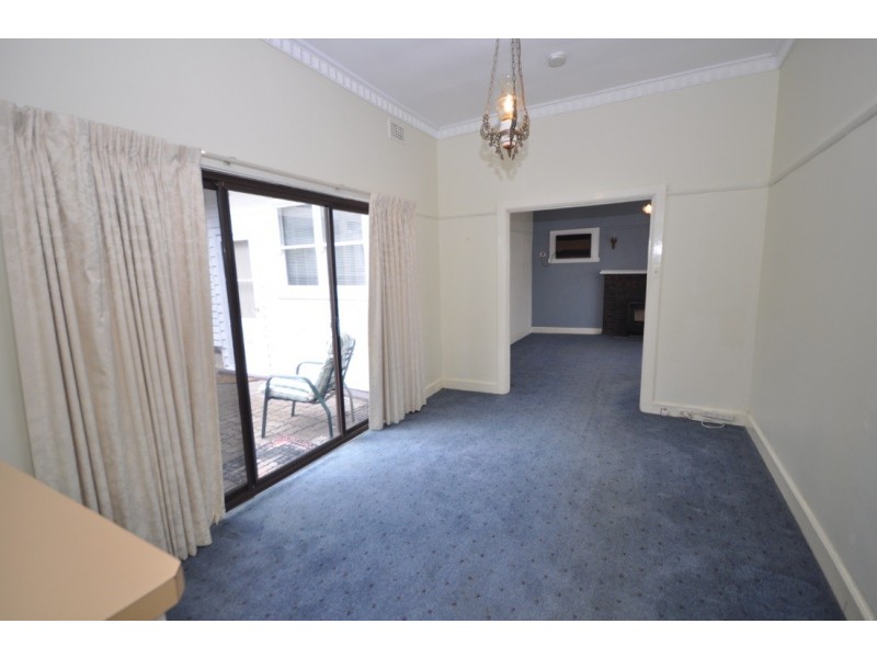 6 Langtree Avenue, Pascoe Vale South VIC 3044