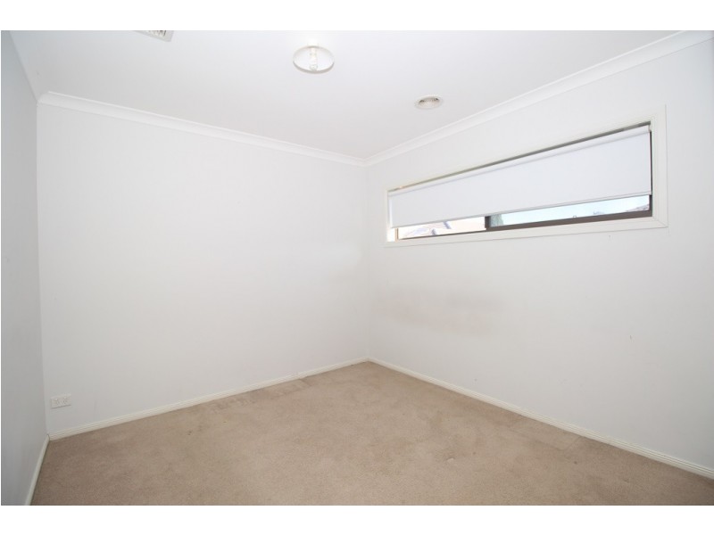 35 Bradshaw Avenue, Craigieburn VIC 3064