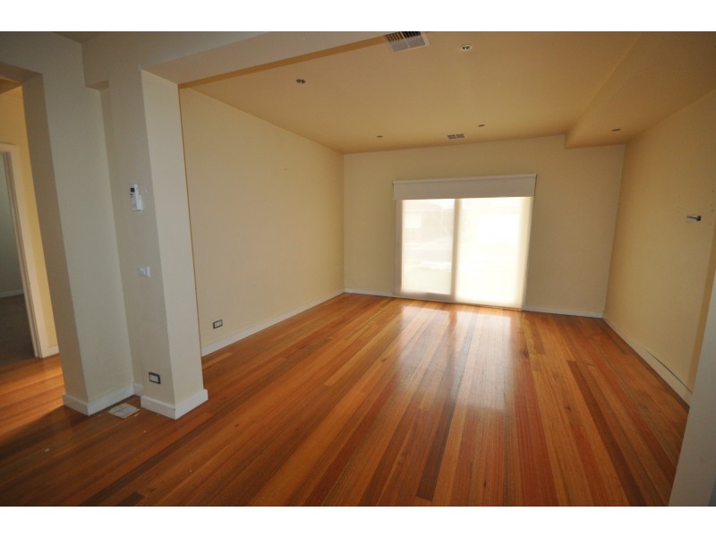 16 Ila Street, Glenroy VIC 3046