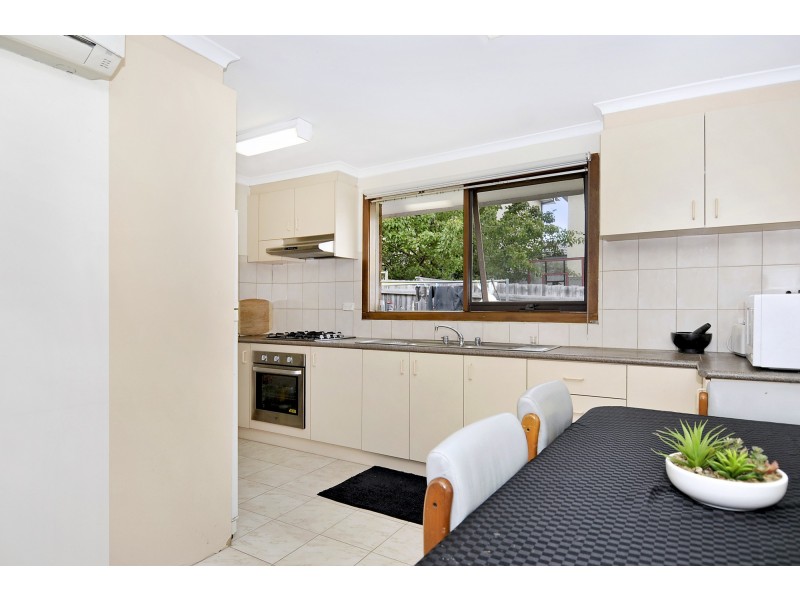 2/25-27 Cartwright Street, Oak Park VIC 3046