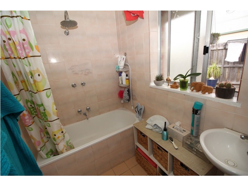 2/30 Banksia Grove, Tullamarine VIC 3043