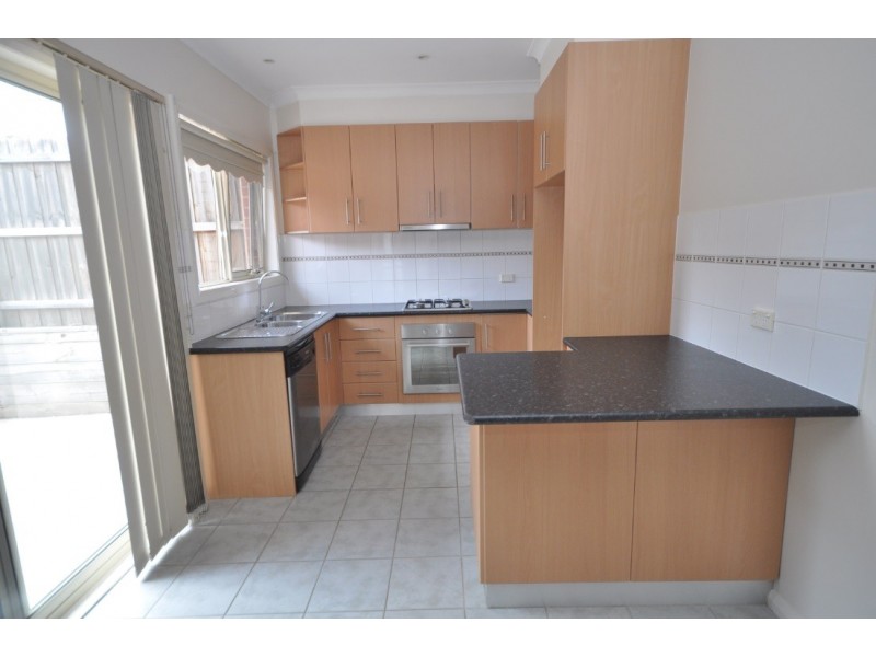 2/19 Devon Road, Pascoe Vale VIC 3044
