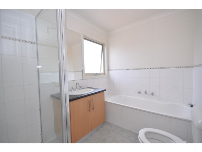 2/19 Devon Road, Pascoe Vale VIC 3044