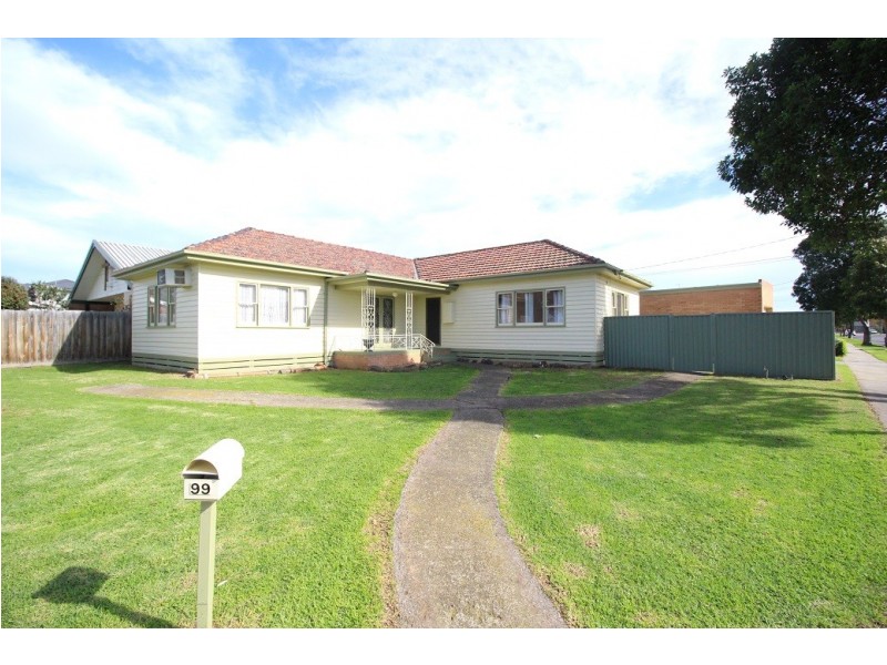 99 Quinn Grove, Keilor East VIC 3033