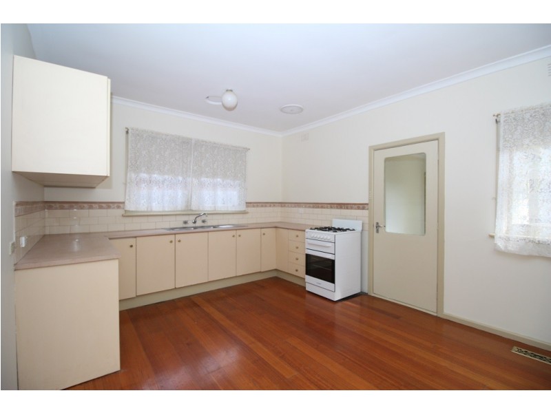 99 Quinn Grove, Keilor East VIC 3033