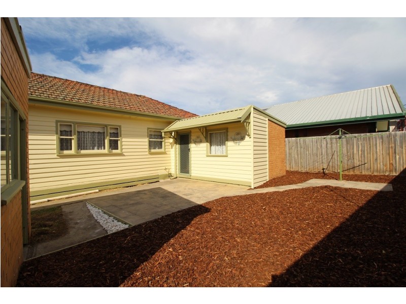 99 Quinn Grove, Keilor East VIC 3033
