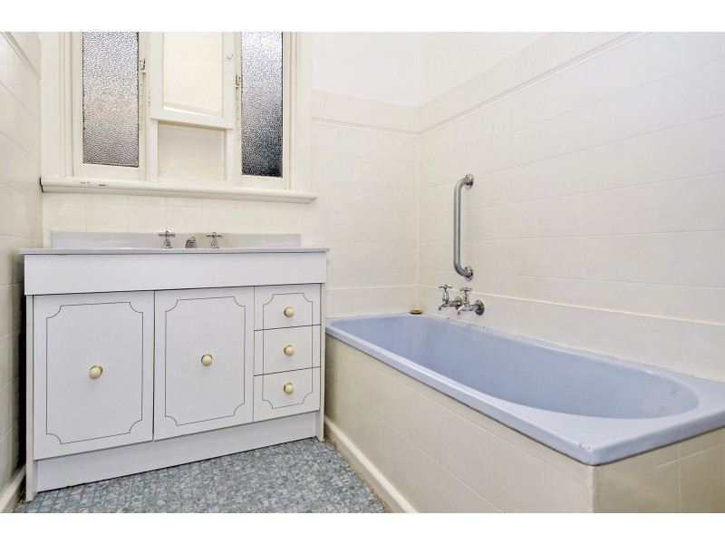 48 Broadhurst Avenue, Reservoir VIC 3073