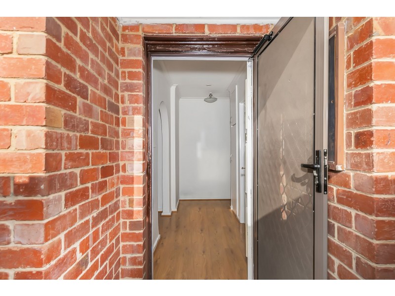 2/30 Banksia Grove, Tullamarine VIC 3043