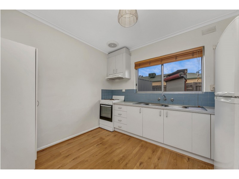 2/30 Banksia Grove, Tullamarine VIC 3043