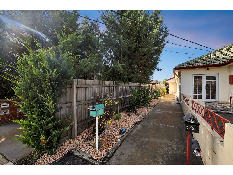 2/30 Banksia Grove, Tullamarine VIC 3043