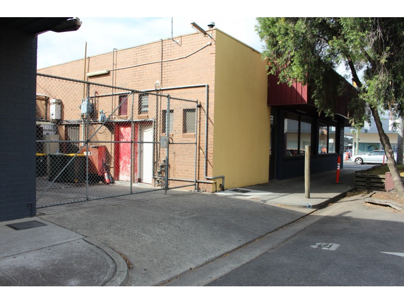 1/114 Bell Street, Coburg VIC 3058