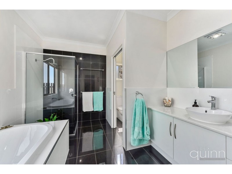 6 Eagle Court, Worrolong SA 5291