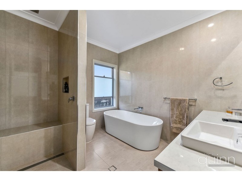 33 Wyatt Street, Mount Gambier SA 5290