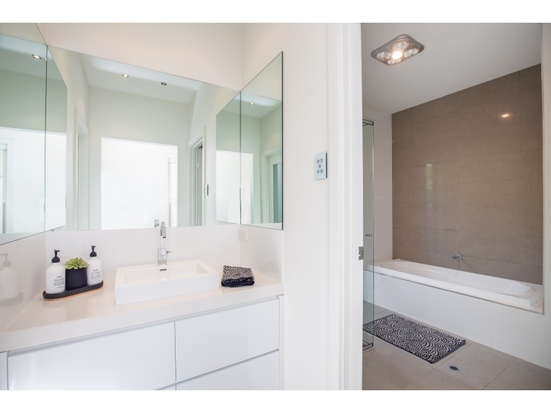 19 MAYFLOWER COURT, Mount Gambier SA 5290