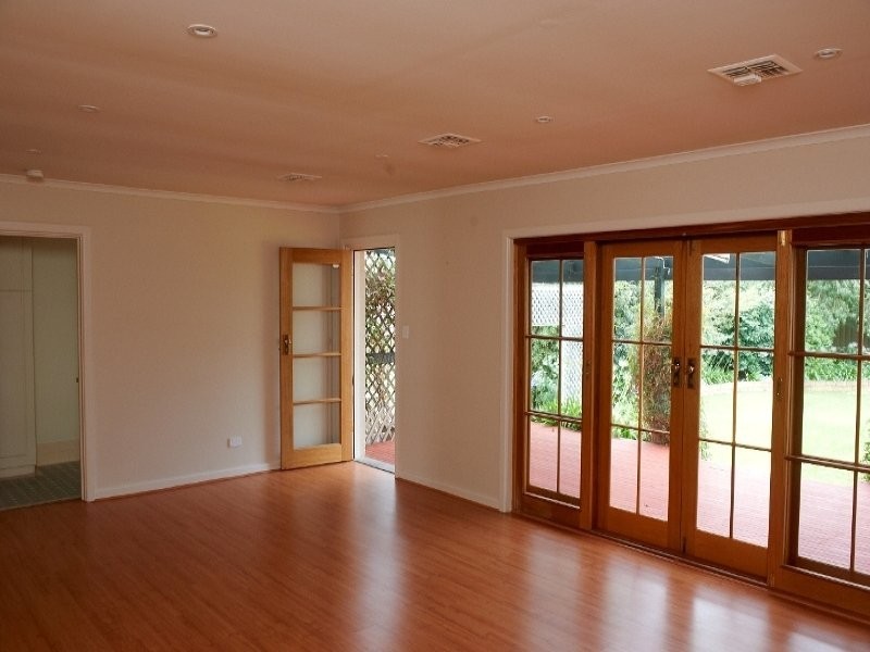 17 GWENDOLINE STREET, Mount Gambier SA 5290