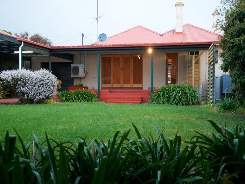 17 GWENDOLINE STREET, Mount Gambier SA 5290