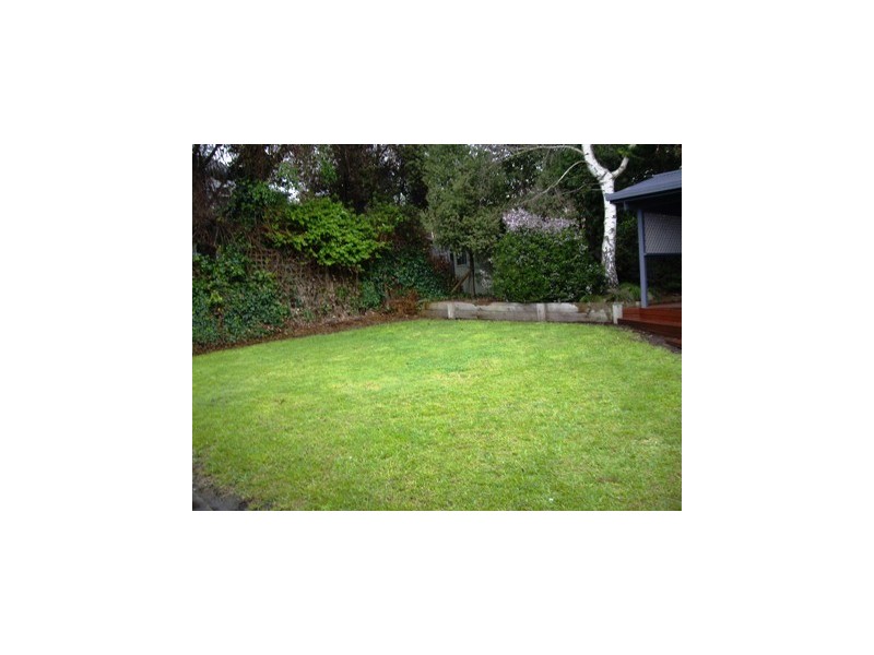 16 CURRAWONG CRESCENT, Mount Gambier SA 5290