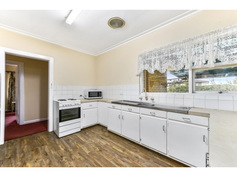 11 LASIANDRA CRESCENT, Mount Gambier SA 5290