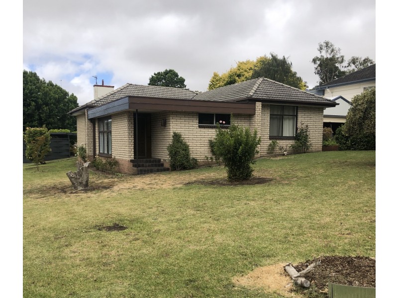 16 Sunnyside Drive, Mount Gambier SA 5290