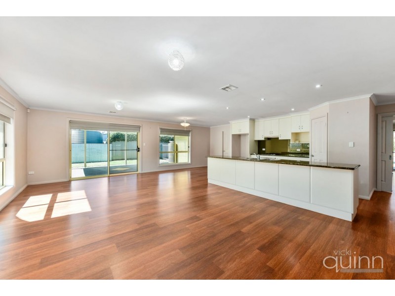 10 JASMINE AVENUE, Mount Gambier SA 5290