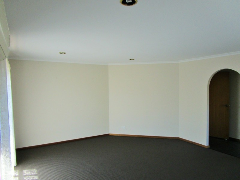 8 Leray Avenue, Mount Gambier SA 5290