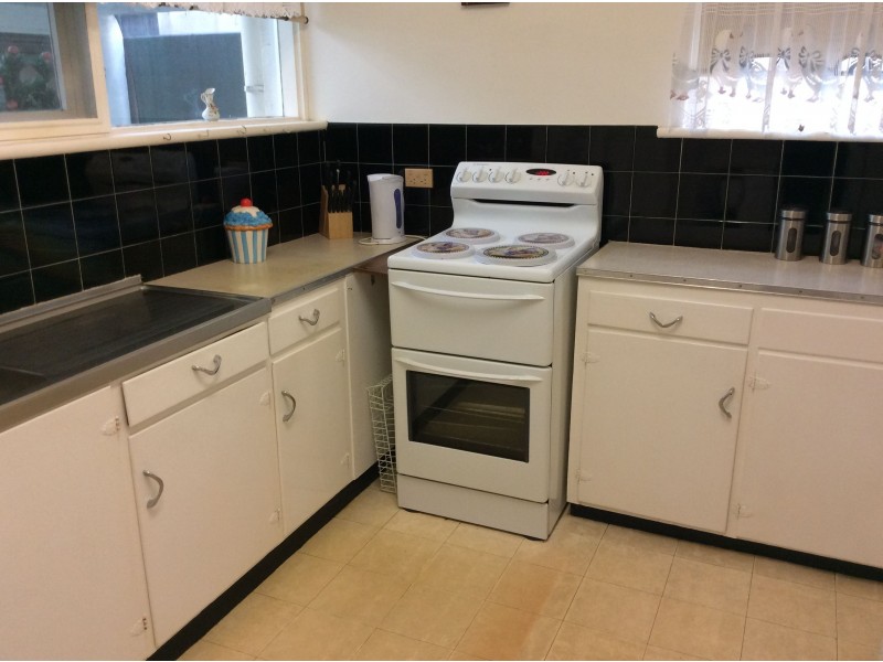 4 ELLIS STREET, Mount Gambier SA 5290