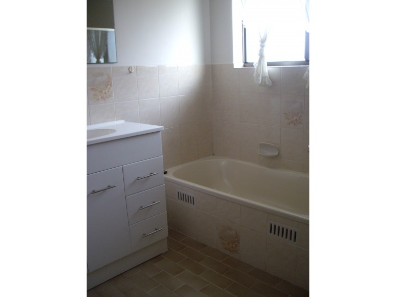 1/3 ARBOR STREET, Mount Gambier SA 5290