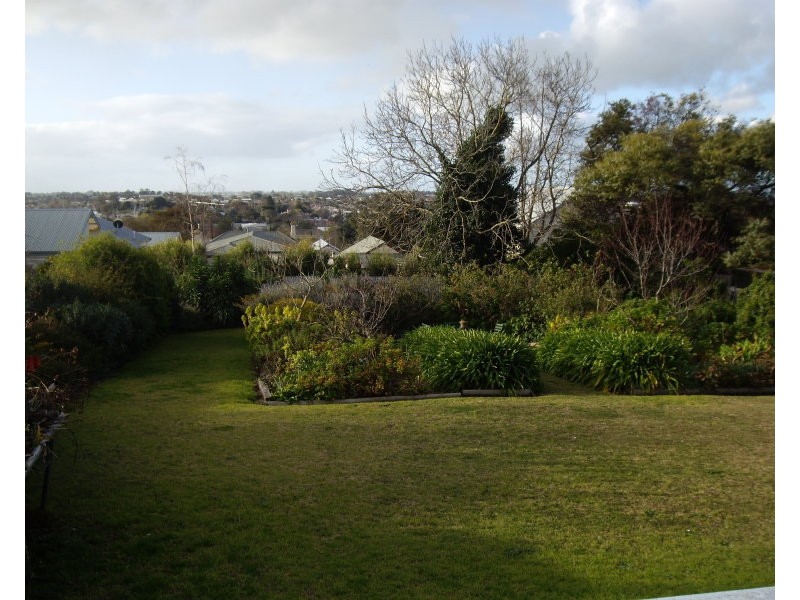 14 Lake Terrace West, Mount Gambier SA 5290