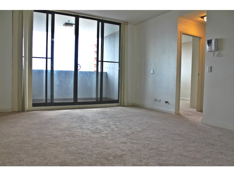 902/6-10 Charles St, Parramatta NSW 2150