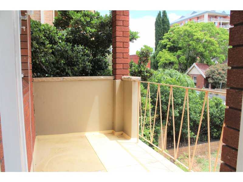 1/18 Belmore St, Burwood NSW 2134