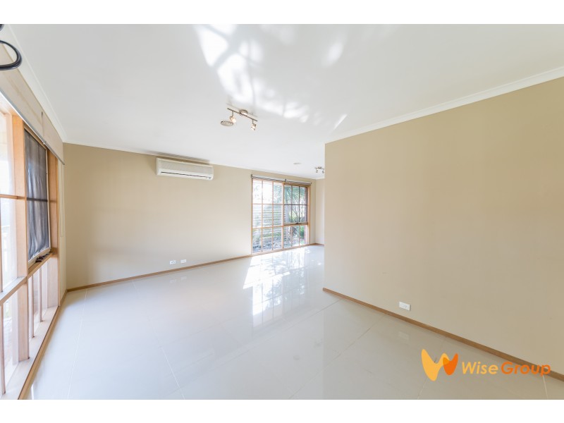 14 Brentwood Drive, Cranbourne North VIC 3977